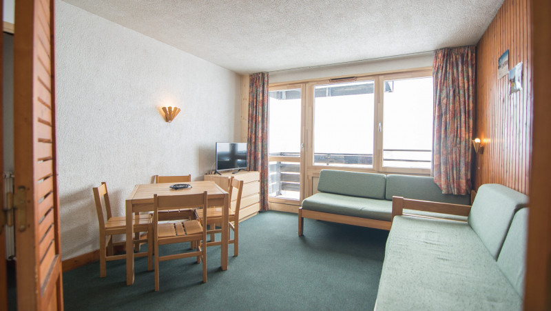 _lv_images__lot_0000010502_09_13836402