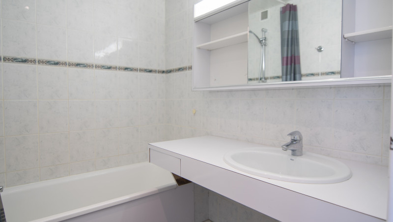 _lv_images__lot_0000010502_11_14235595 _lv_images__lot_0000010502_11_14235595