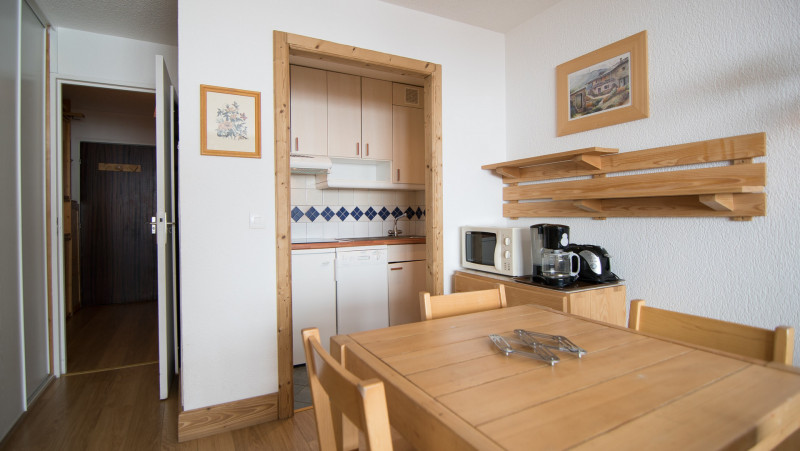 _lv_images__lot_0000010511_03_14467520