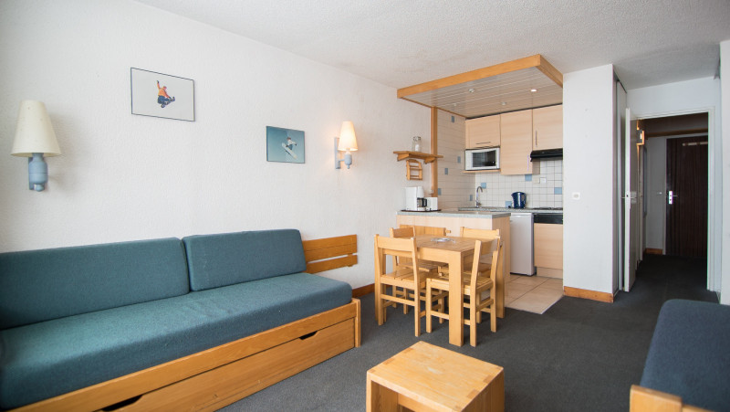 _lv_images__lot_0000010704_01_14467529