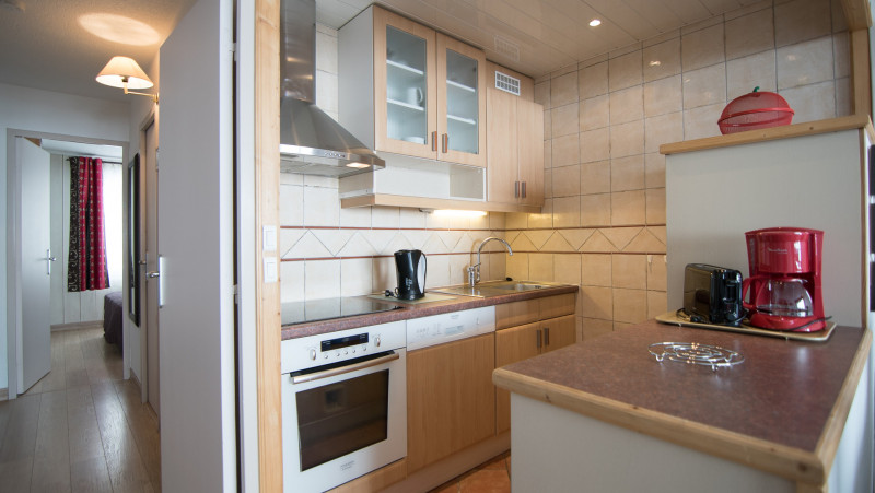 _lv_images__lot_0000010706_04_13740520