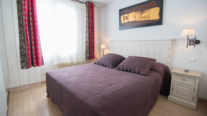 _lv_images__lot_0000010706_09_13740525