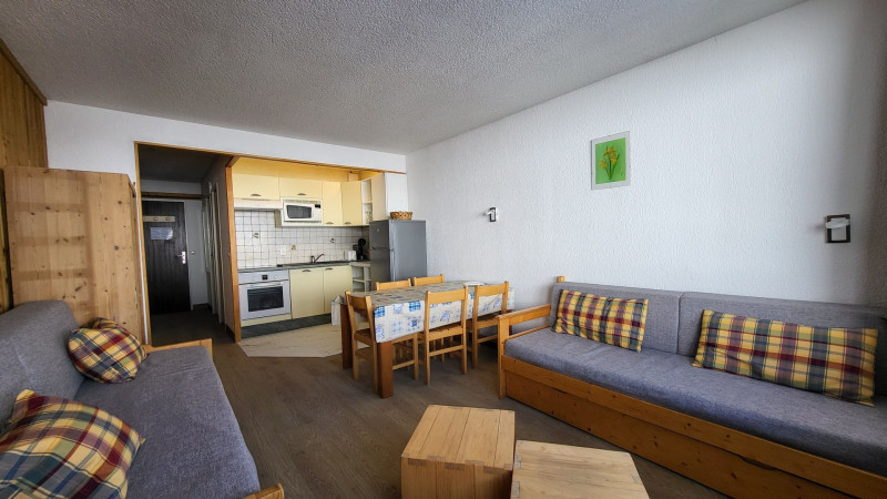 _lv_images__lot_0000010803_02_13937531