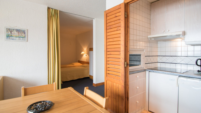 _lv_images__lot_0000010813_06_14393179