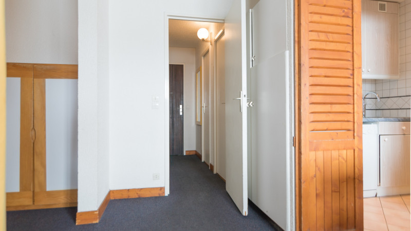 _lv_images__lot_0000010813_08_14206739