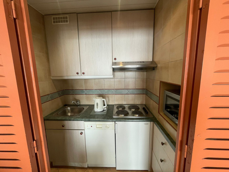 _lv_images__lot_0000010904_06_13165764 _lv_images__lot_0000010904_06_13165764