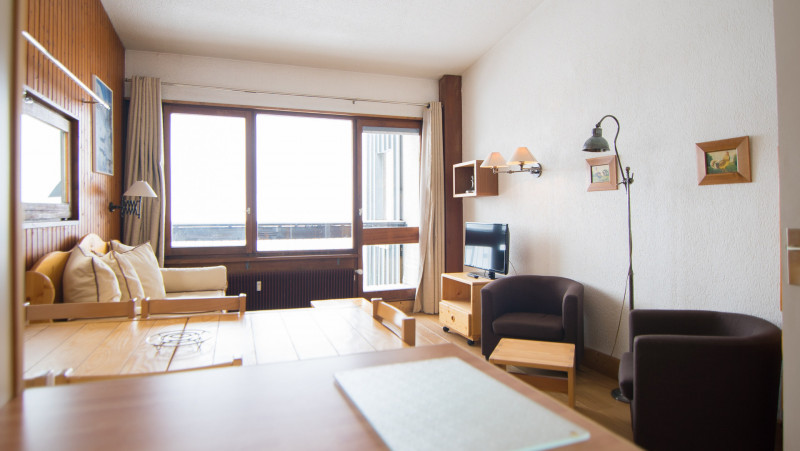 _lv_images__lot_0000010906_06_14091197