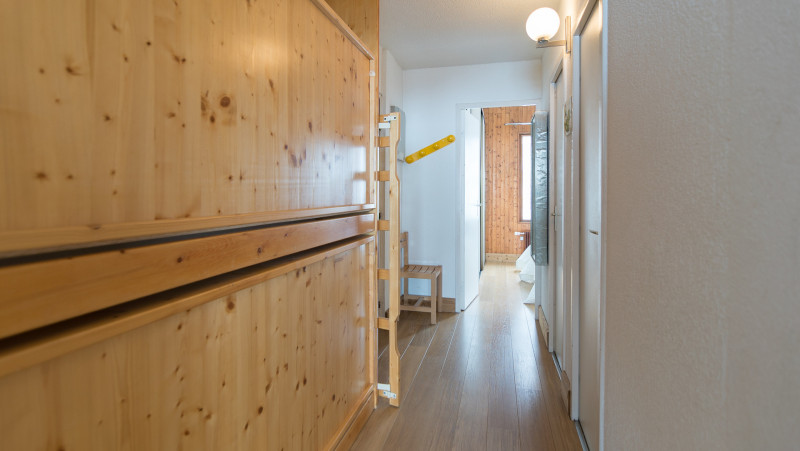 _lv_images__lot_0000010906_07_14033486