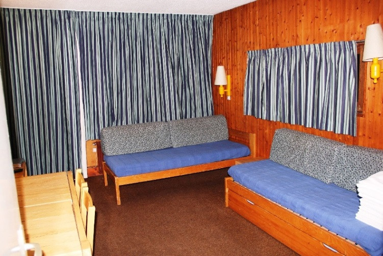 _lv_images__lot_0000010910_02_14420509