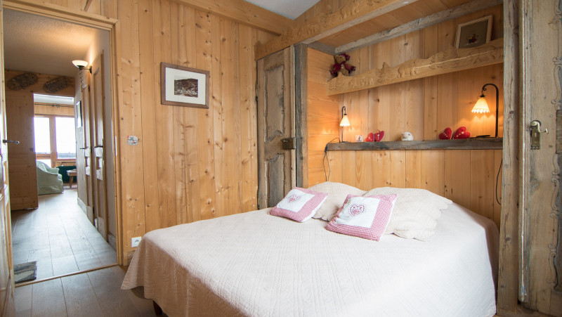 _lv_images__lot_0000011210_08_14466926