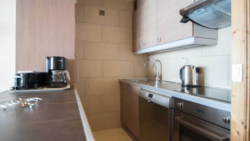 _lv_images__lot_0000011212_04_14235022 _lv_images__lot_0000011212_04_14235022