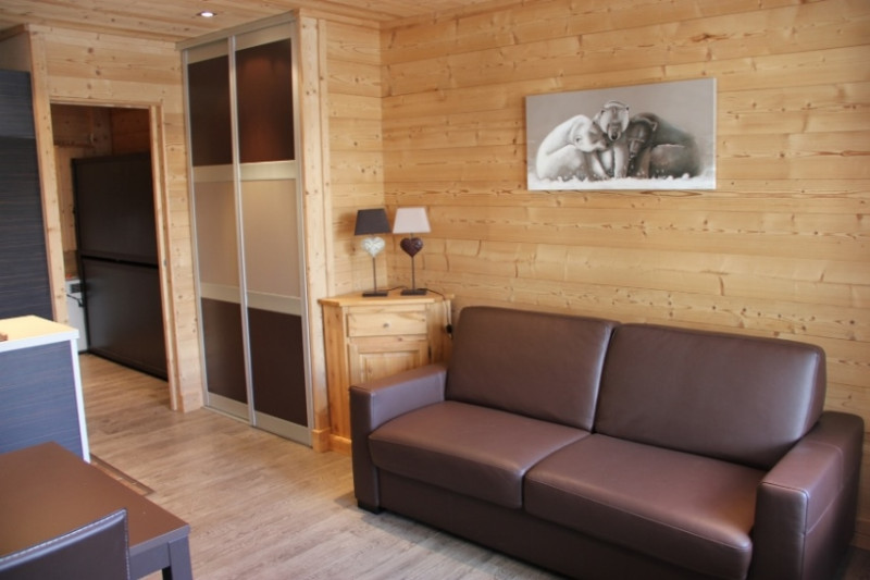 _lv_images__lot_0000030103_01_13512524