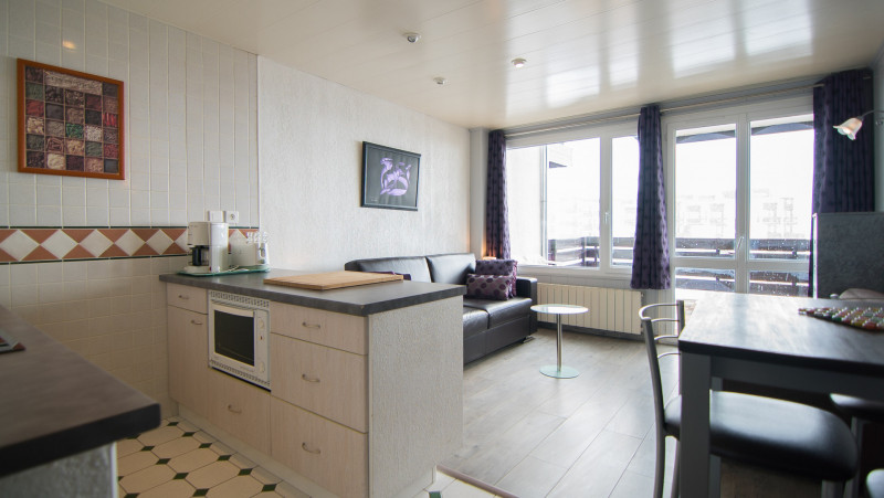 _lv_images__lot_0000030106_05_13835912