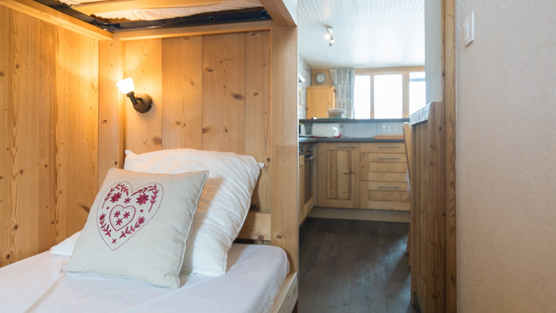 _lv_images__lot_0000030108_07_13587854