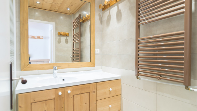 _lv_images__lot_0000030108_10_14466353