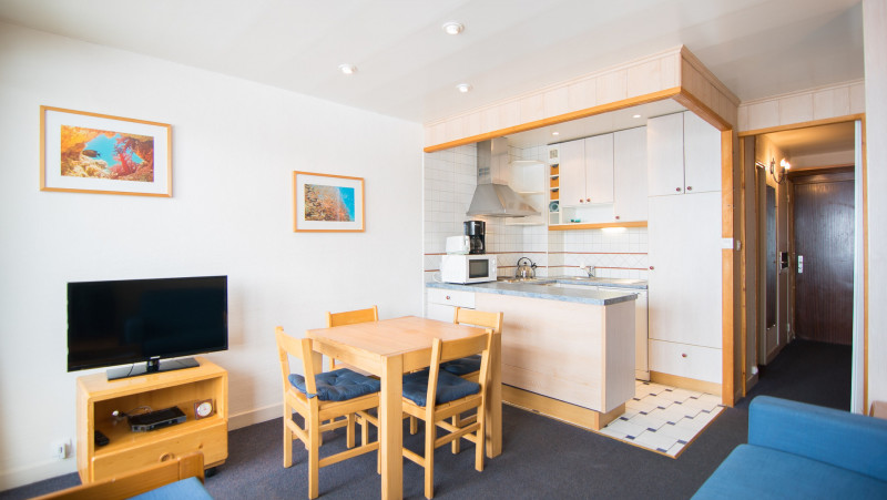 _lv_images__lot_0000030203_03_13166869 _lv_images__lot_0000030203_03_13166869