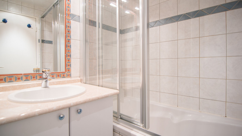 _lv_images__lot_0000030205_09_13081715