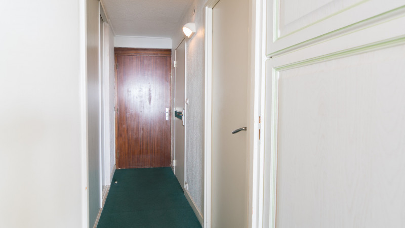 _lv_images__lot_0000030302_06_14033457