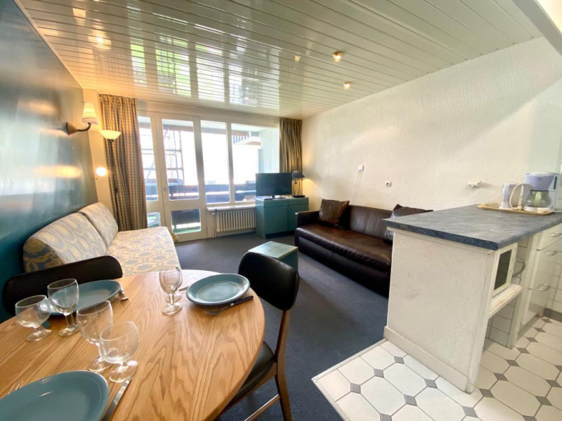 _lv_images__lot_0000030303_01_13081852