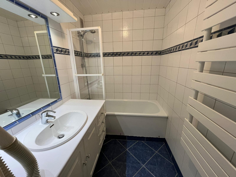 _lv_images__lot_0000030303_07_14071106