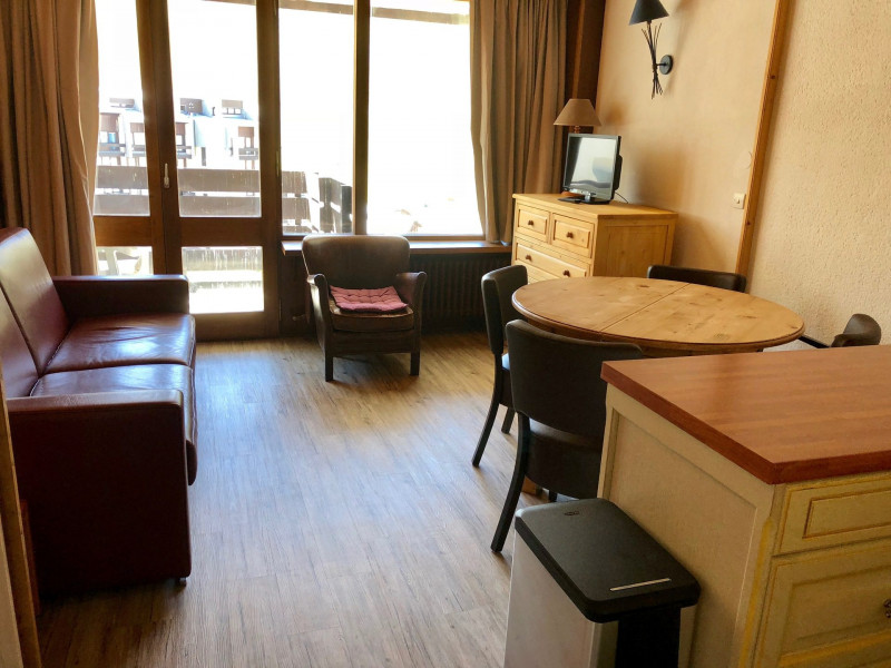 _lv_images__lot_0000030307_01_15388107