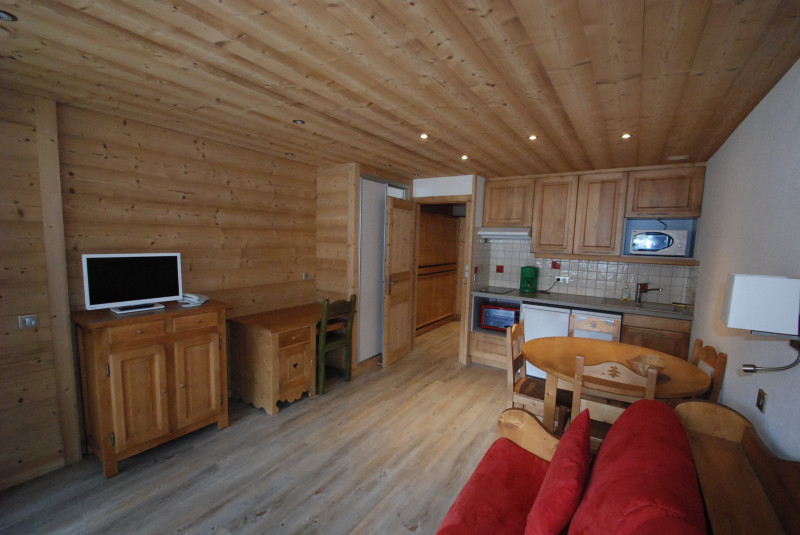 _lv_images__lot_0000030310_01_13269435