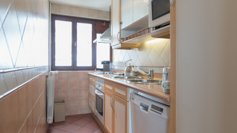 _lv_images__lot_0000030312_06_14419690