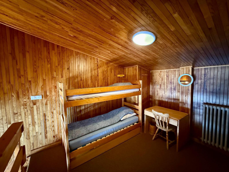 _lv_images__lot_0000030402_04_13157143 _lv_images__lot_0000030402_04_13157143