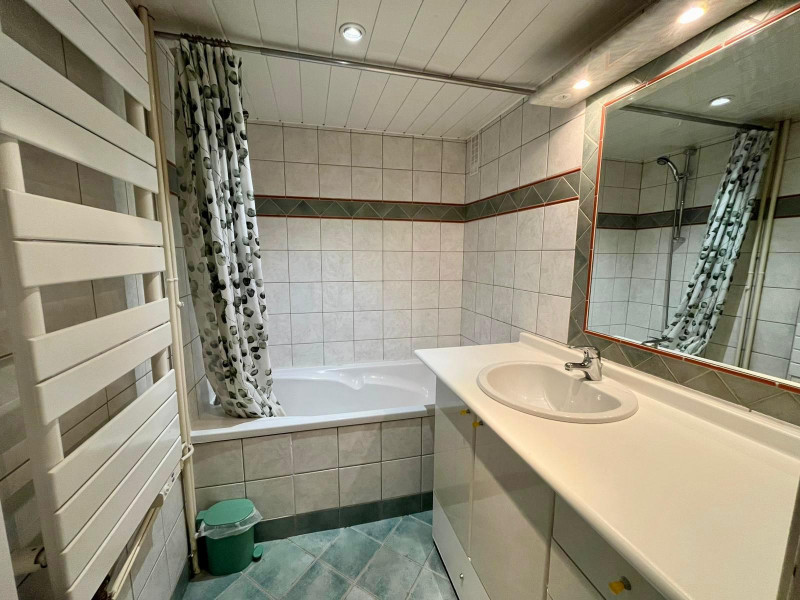 _lv_images__lot_0000030402_11_14042970 _lv_images__lot_0000030402_11_14042970