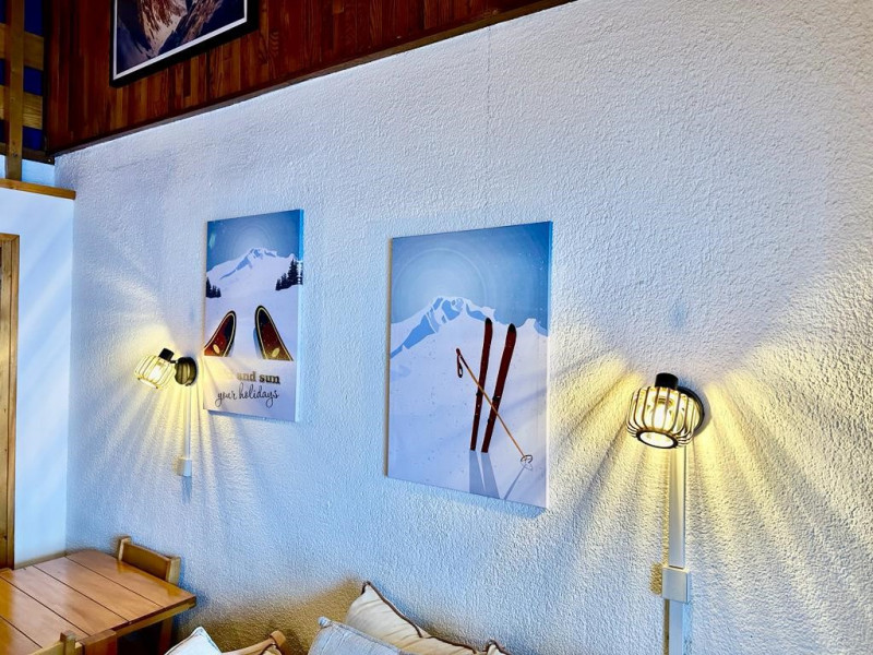 _lv_images__lot_0000030406_04_15387650
