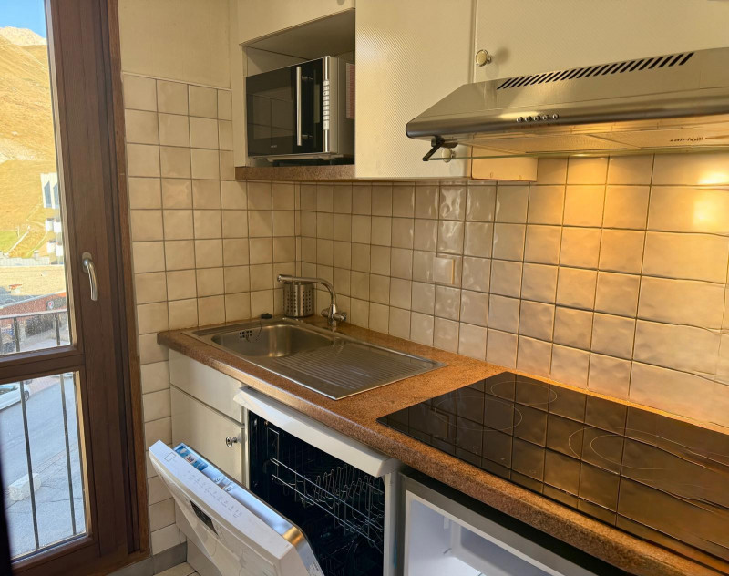 _lv_images__lot_0000070015_03_13936505