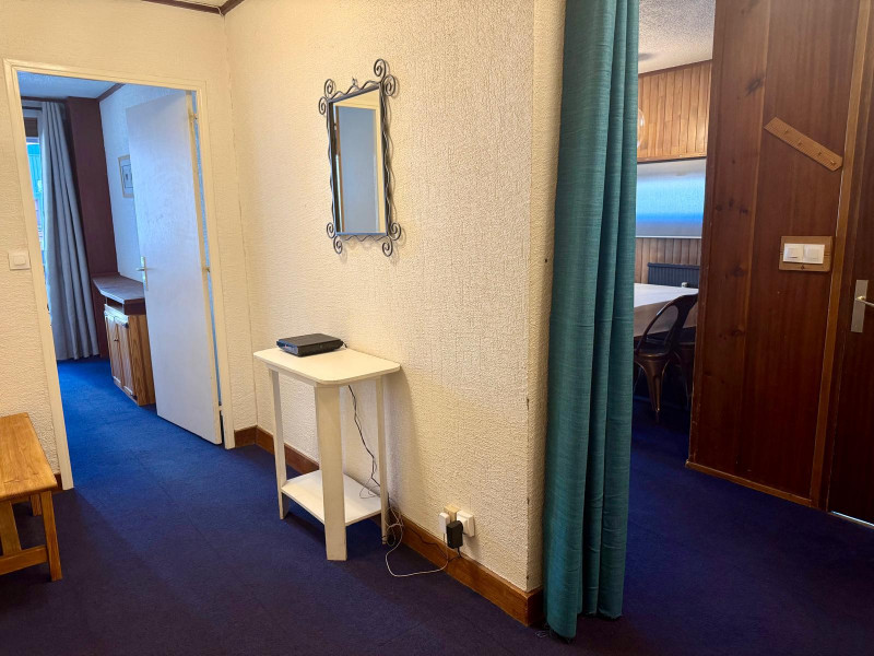 _lv_images__lot_0000070015_05_13835255 _lv_images__lot_0000070015_05_13835255