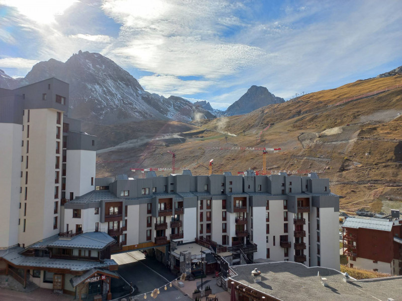 _lv_images__lot_0000070037_09_14419941