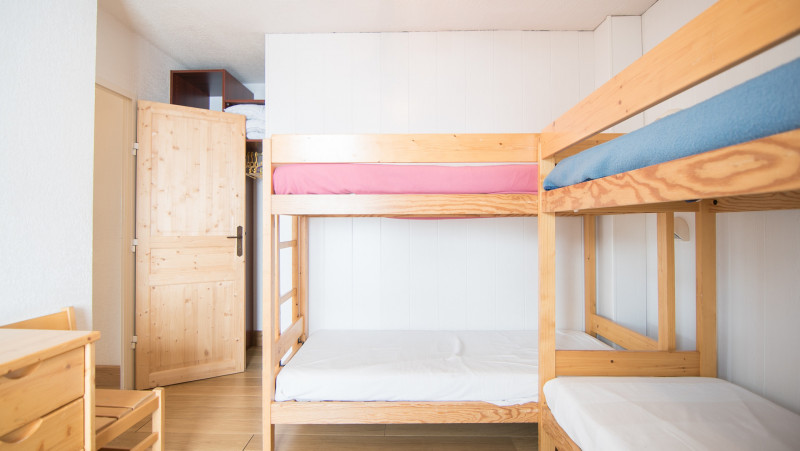 _lv_images__lot_0000120024_06_13165880 _lv_images__lot_0000120024_06_13165880