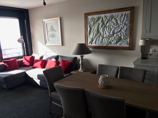 _lv_images__lot_0000120041_02_13081995