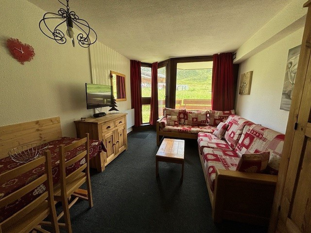 _lv_images__lot_0000210003_03_14234923 _lv_images__lot_0000210003_03_14234923