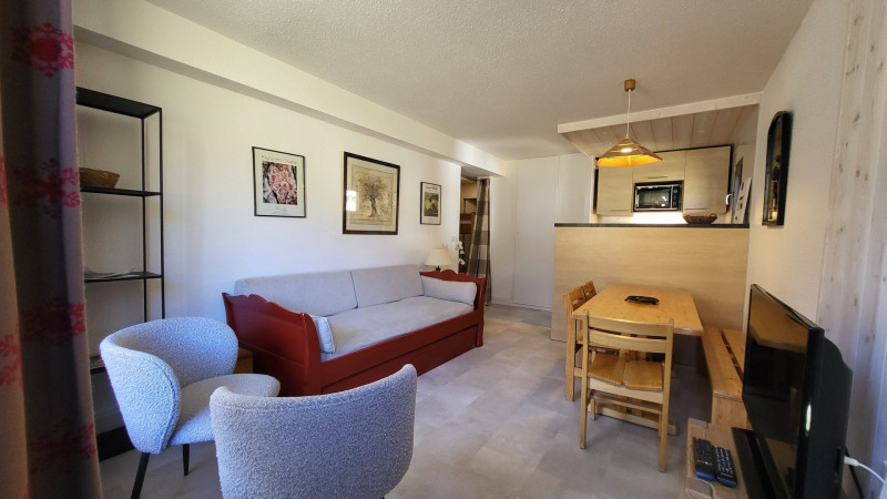 _lv_images__lot_0000210009_04_13835561 _lv_images__lot_0000210009_04_13835561