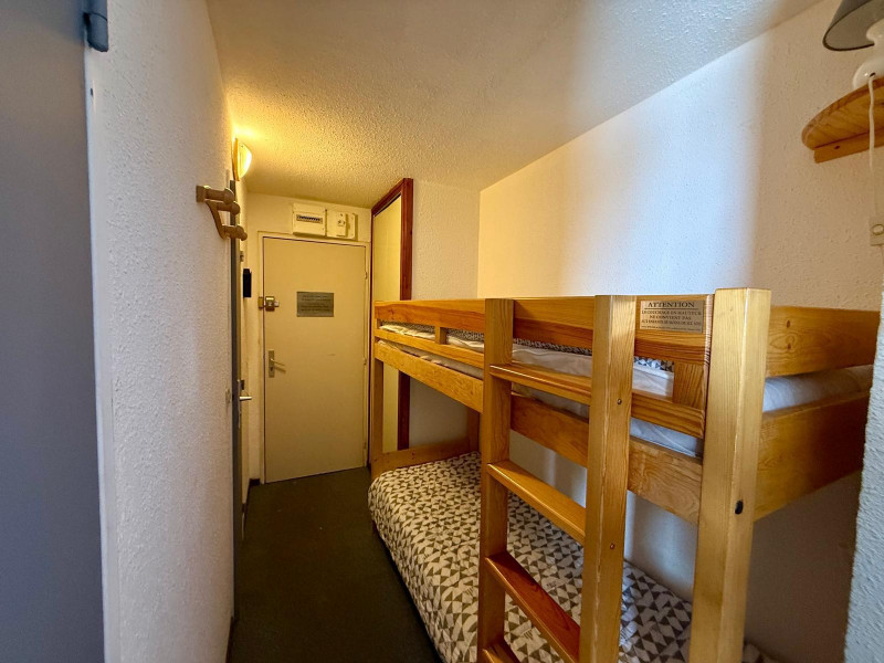 _lv_images__lot_0000230092_04_13937054