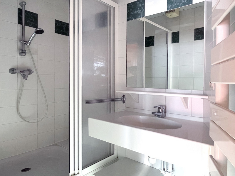 _lv_images__lot_0000230110_09_13269036