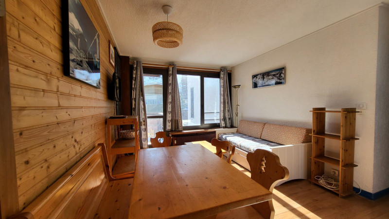 _lv_images__lot_0000230111_02_13203254 _lv_images__lot_0000230111_02_13203254