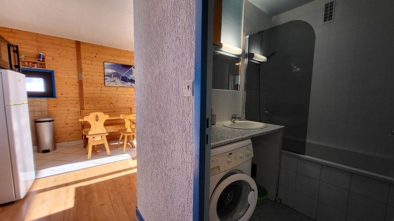 _lv_images__lot_0000230111_06_13165724 _lv_images__lot_0000230111_06_13165724