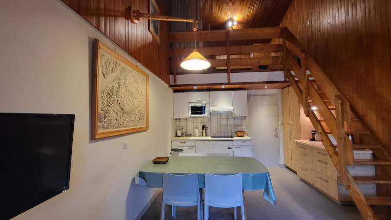 _lv_images__lot_0000230116_05_13578437