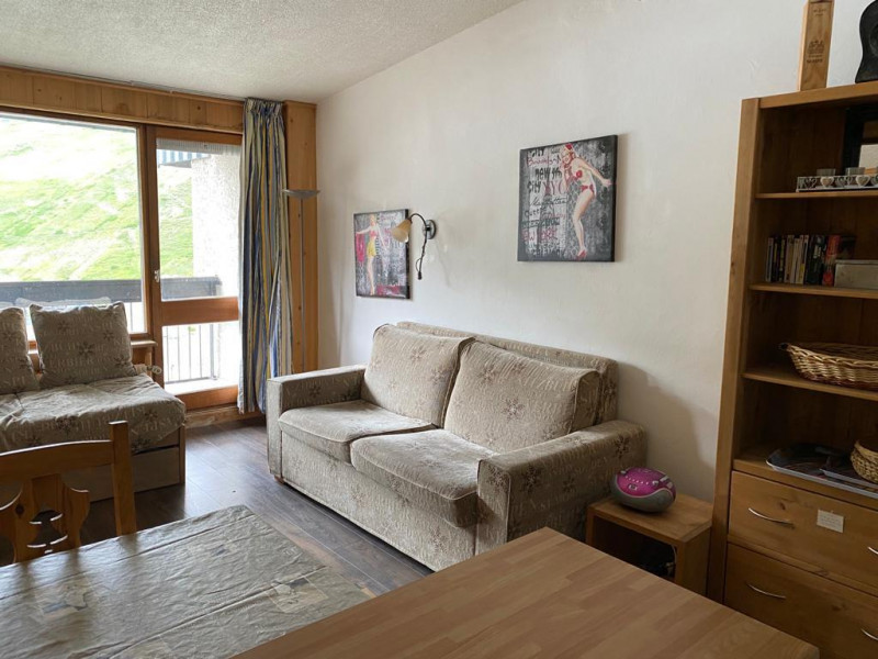 _lv_images__lot_0000230135_03_13588321