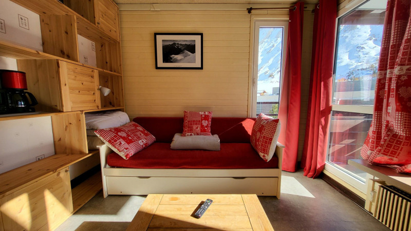 _lv_images__lot_0000230145_02_14372990