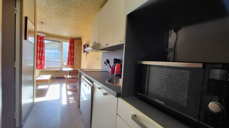 _lv_images__lot_0000230145_03_13081872 _lv_images__lot_0000230145_03_13081872