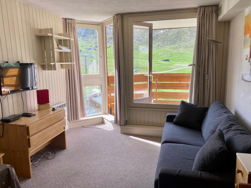 _lv_images__lot_0000230147_01_13081370