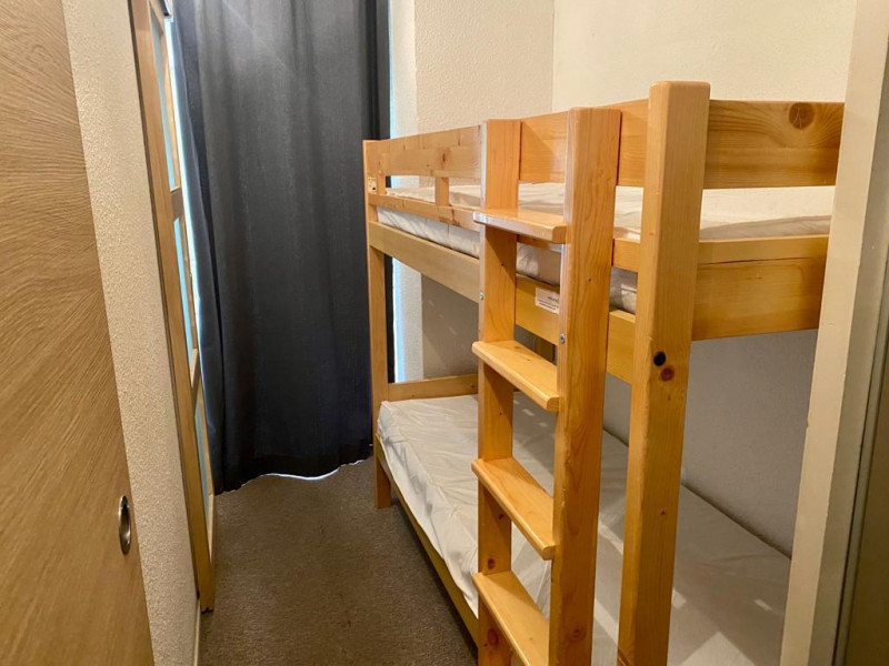 _lv_images__lot_0000230147_07_13081376