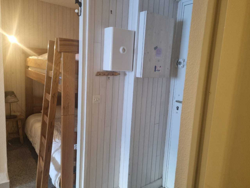 _lv_images__lot_0000230155_10_13835164