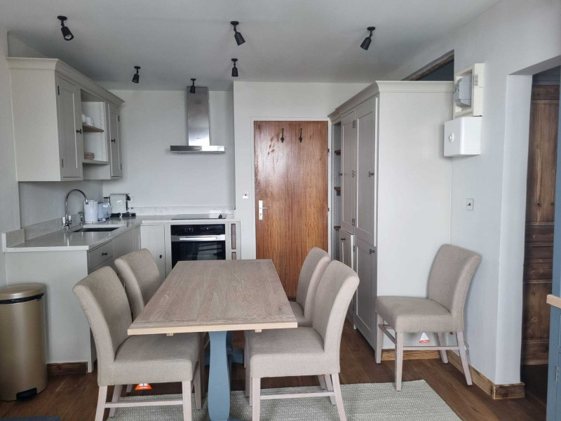 _lv_images__lot_0000230156_06_13778922