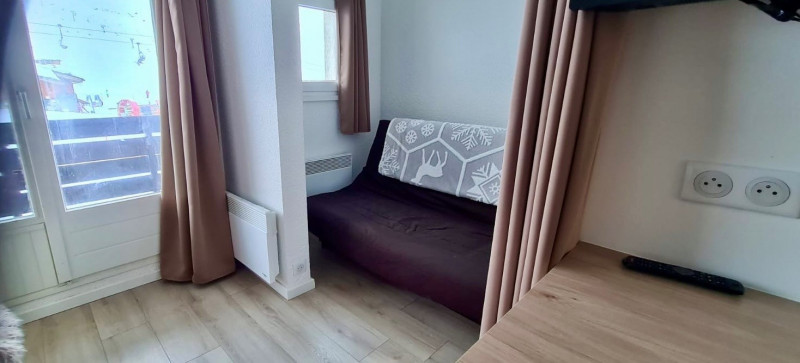 _lv_images__lot_0000230158_03_13156191 _lv_images__lot_0000230158_03_13156191